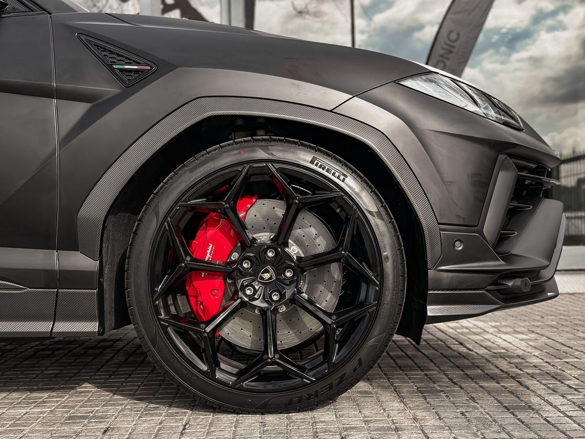 LAMBORGHINI URUS PERFORMANTE