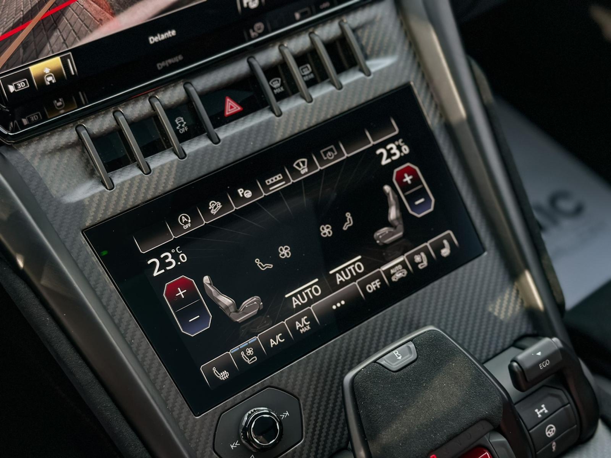 LAMBORGHINI URUS PERFORMANTE