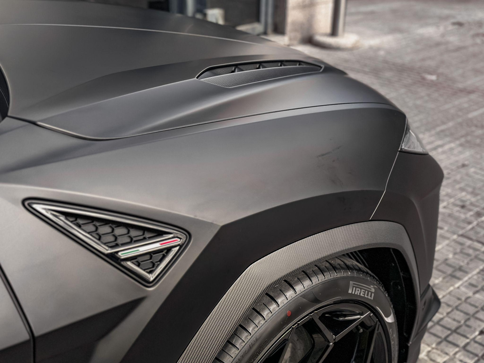 LAMBORGHINI URUS PERFORMANTE