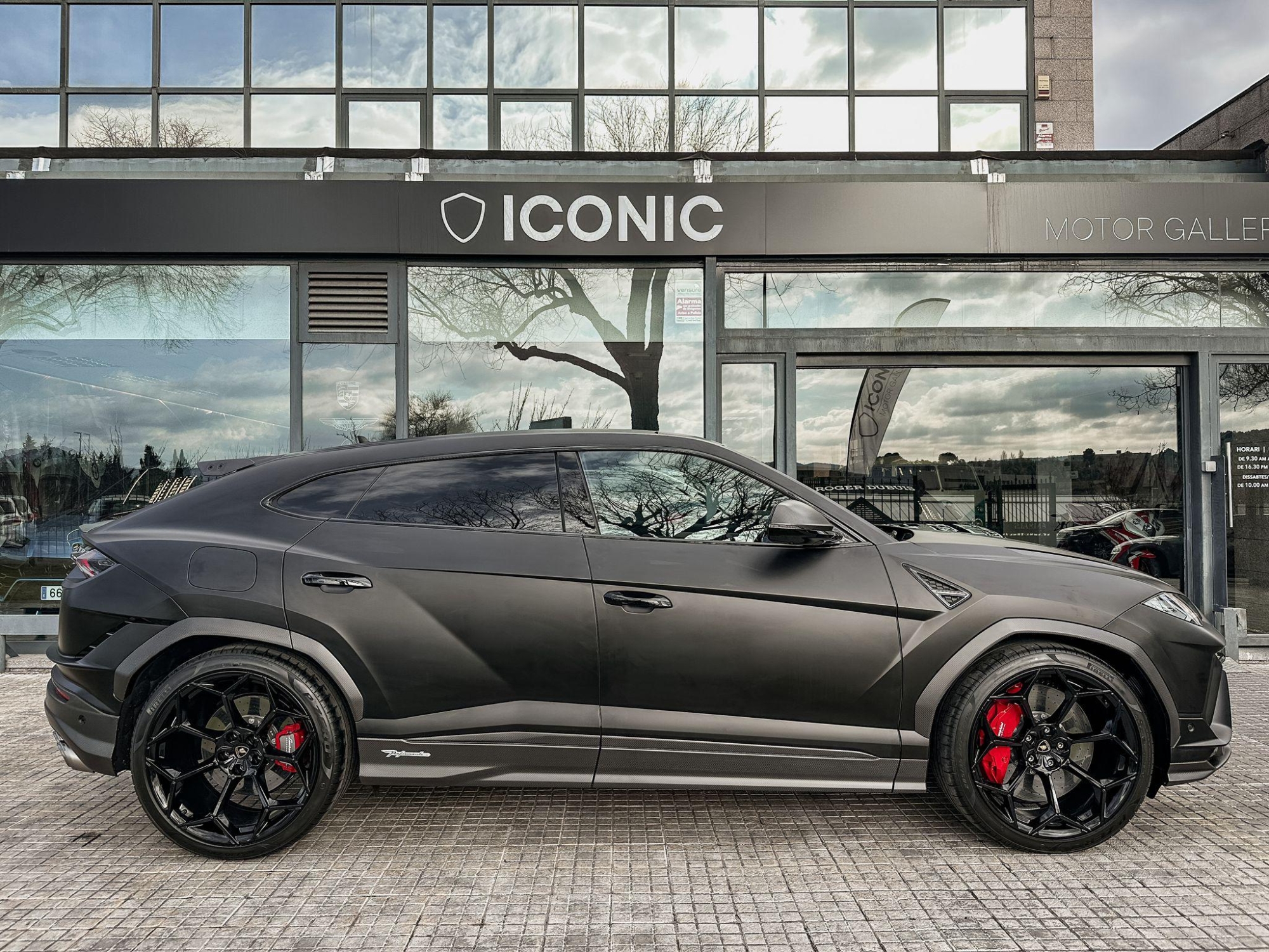 LAMBORGHINI URUS PERFORMANTE