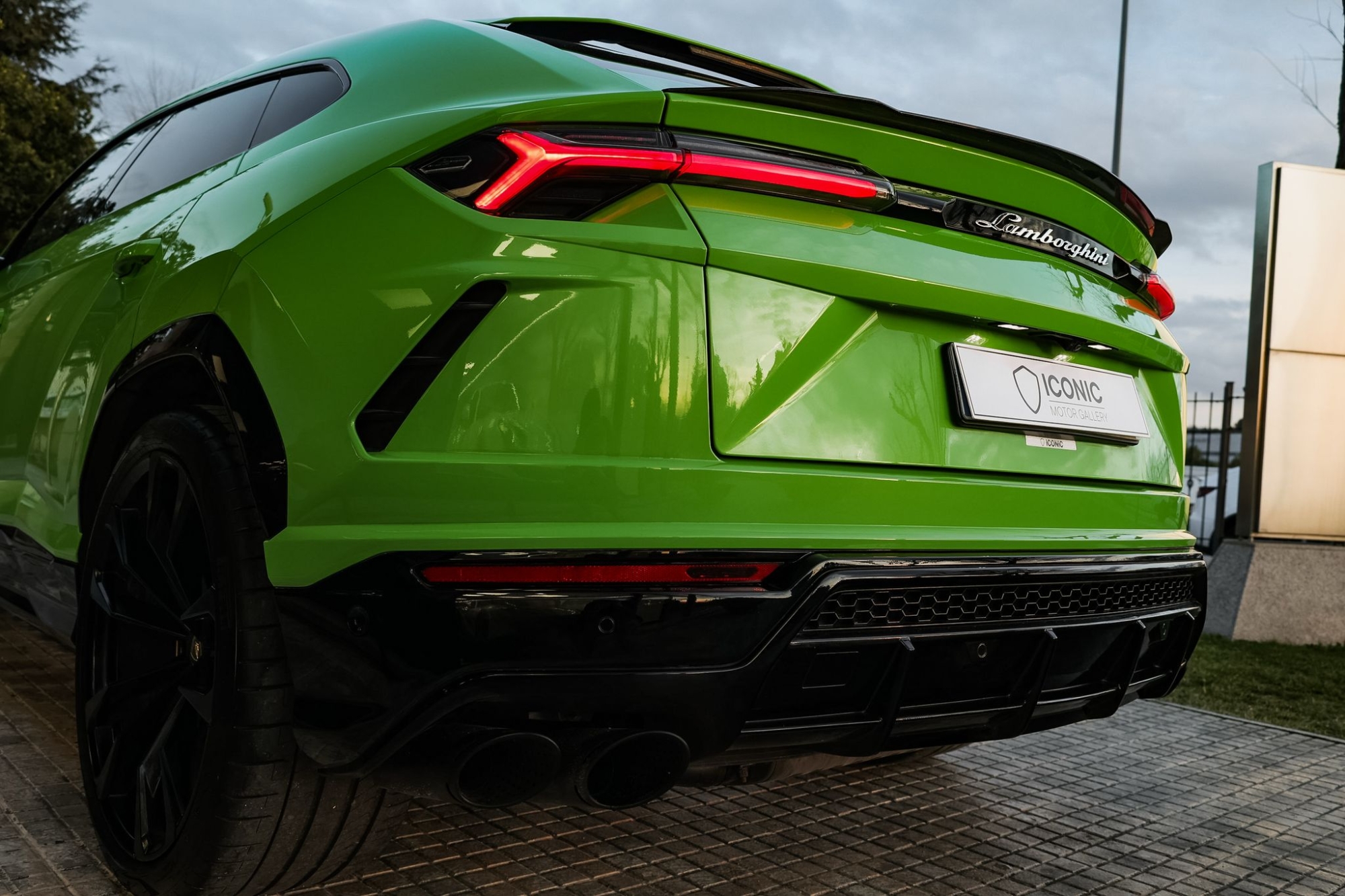 LAMBORGHINI URUS 4.0 V8
