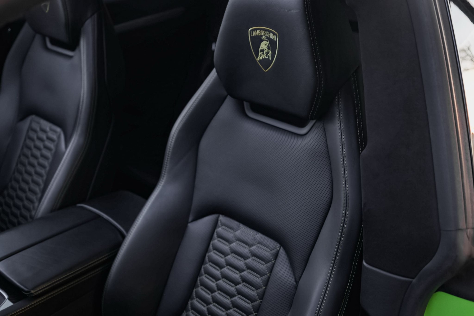 LAMBORGHINI URUS 4.0 V8