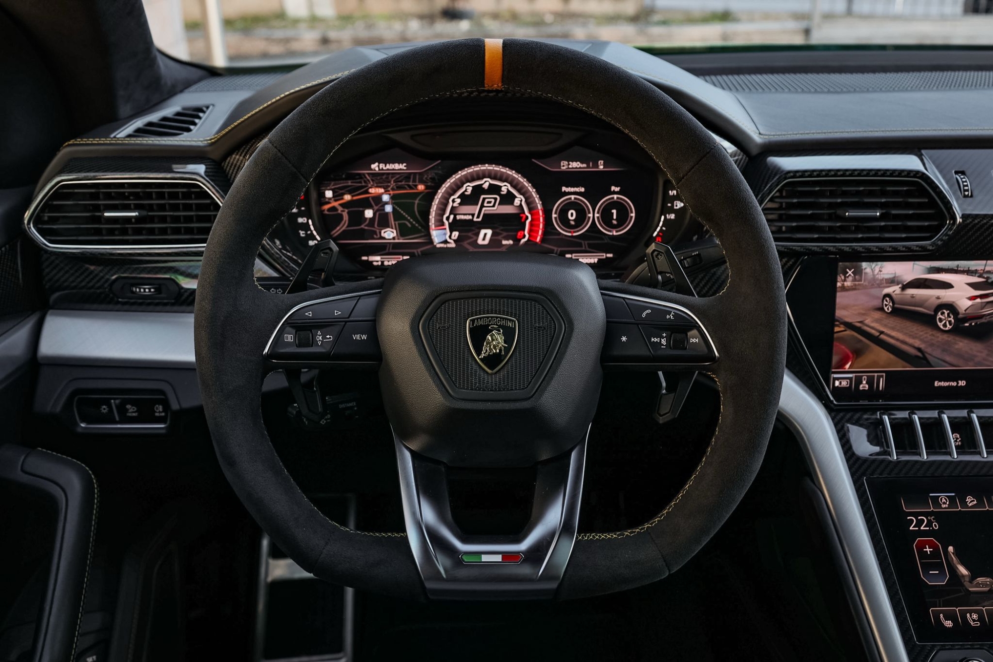 LAMBORGHINI URUS 4.0 V8