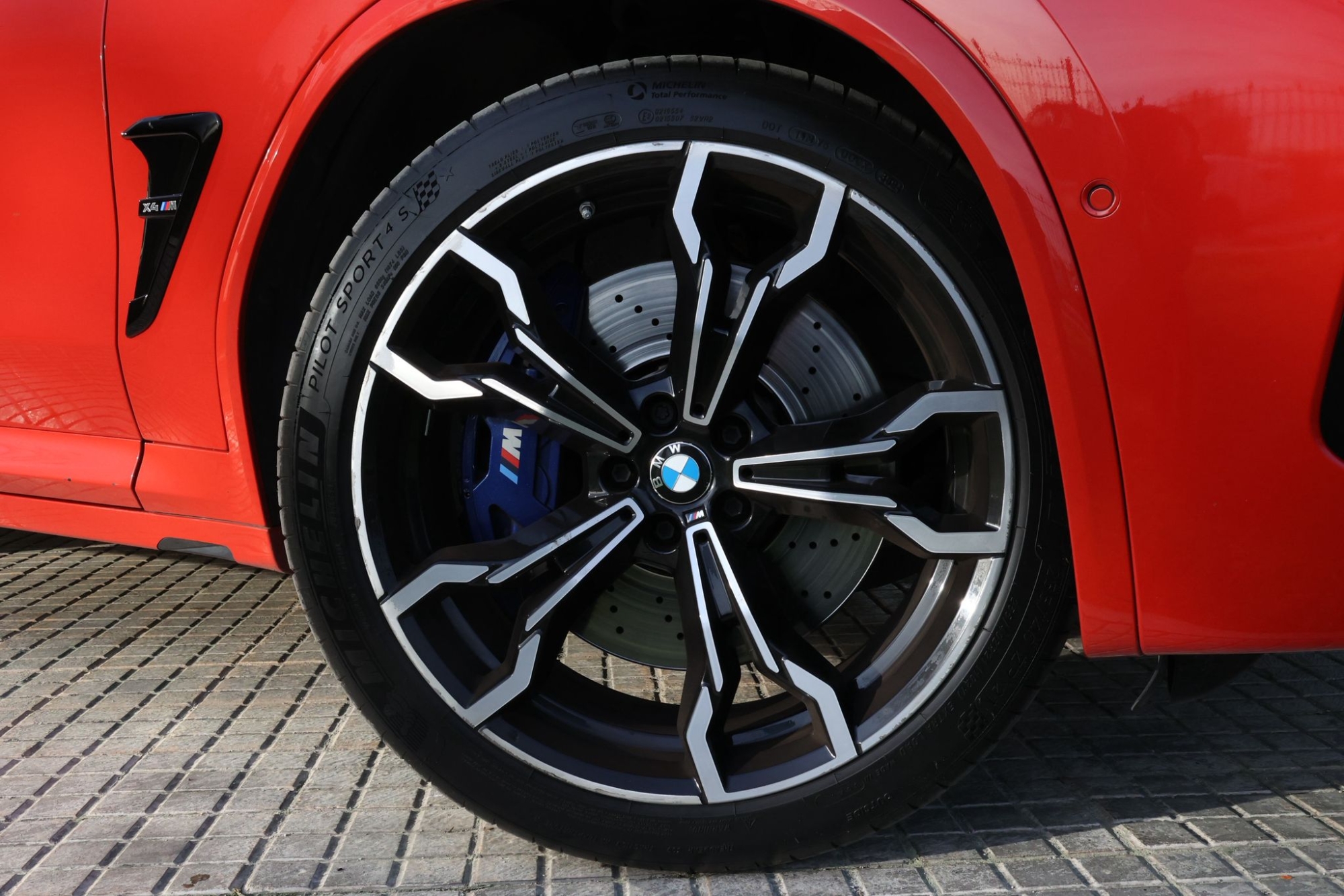 BMW X4M COMPETITION