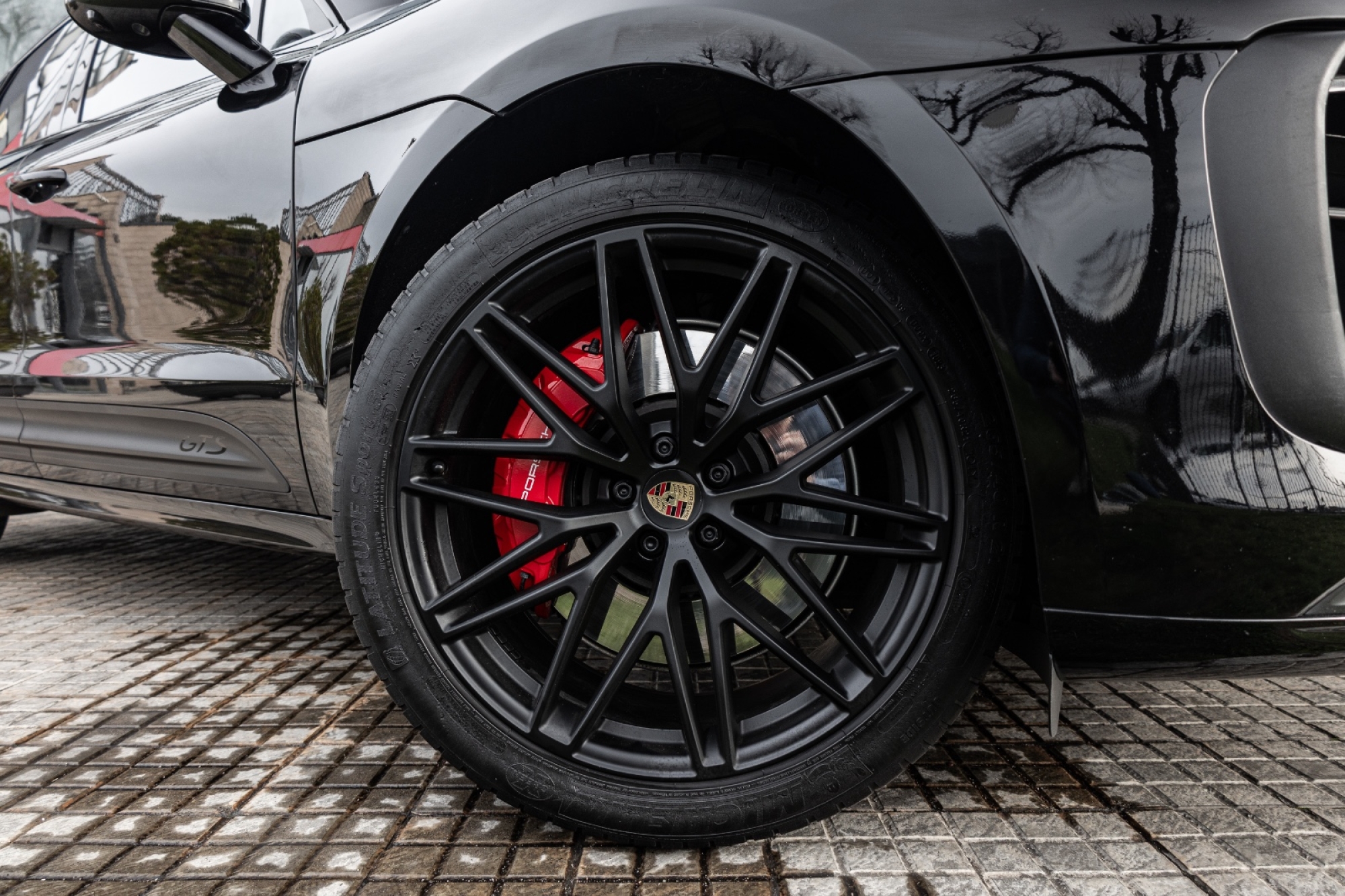 PORSCHE MACAN GTS
