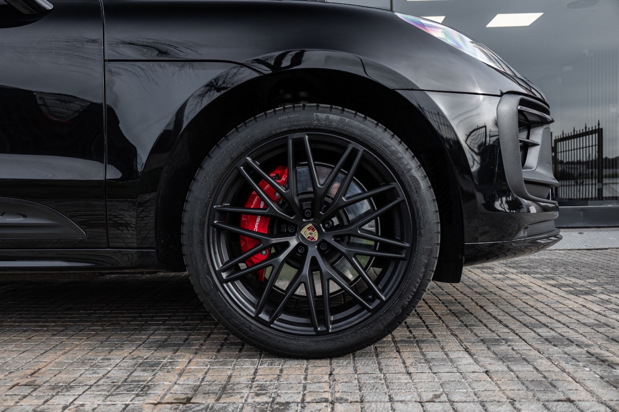 PORSCHE MACAN GTS