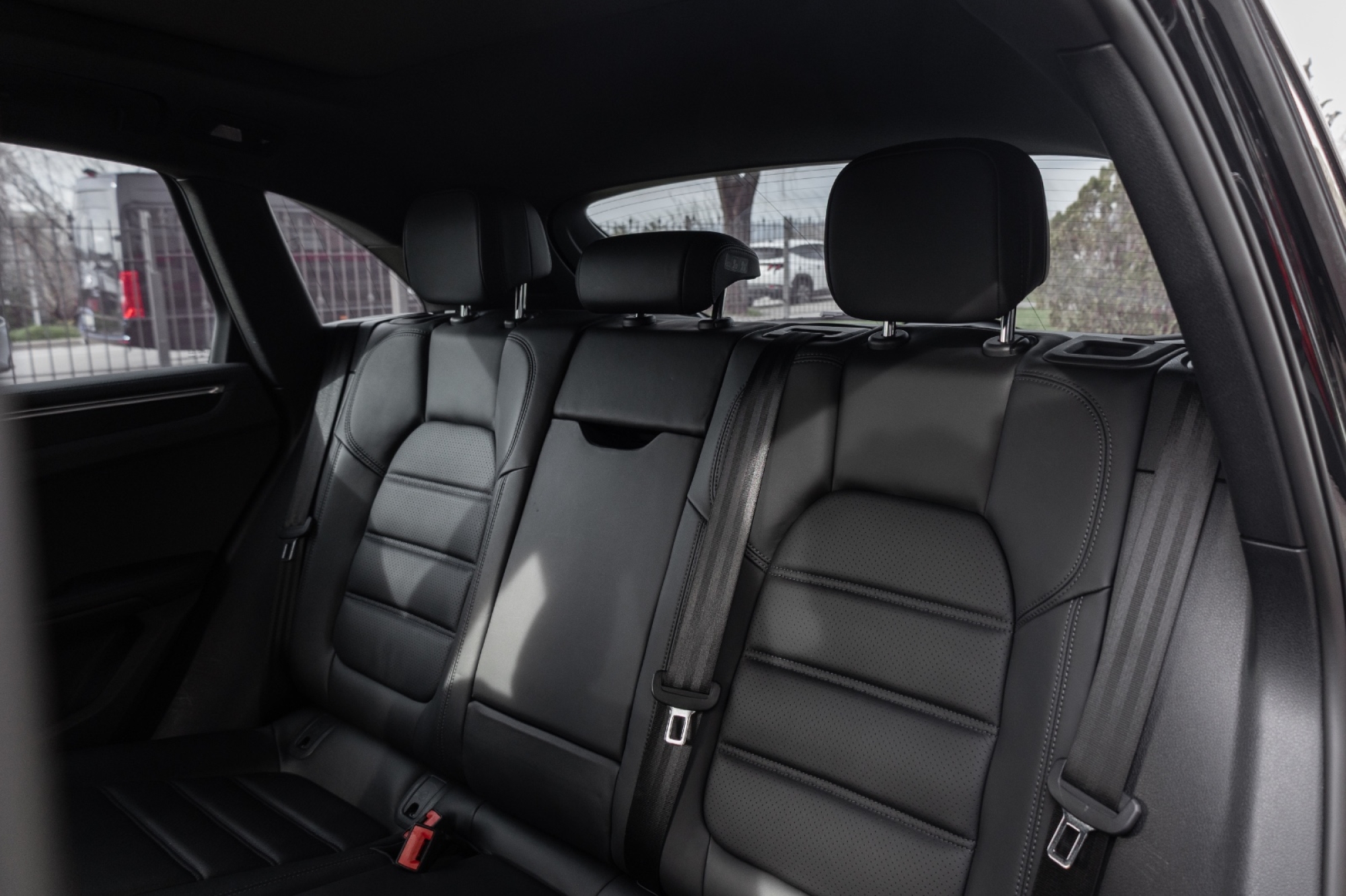 PORSCHE MACAN GTS