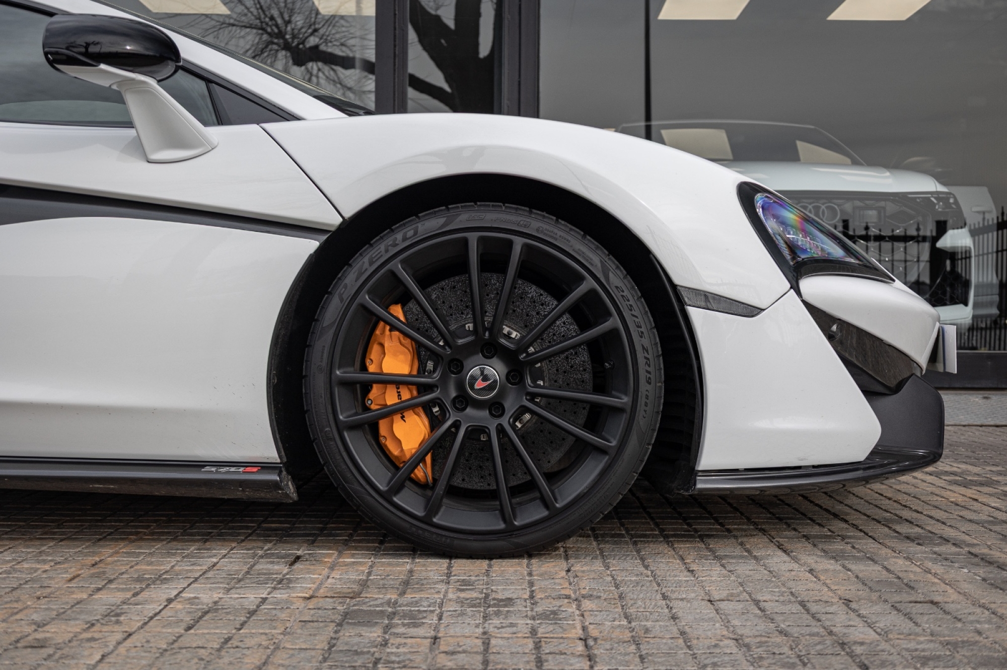 MCLAREN 570S