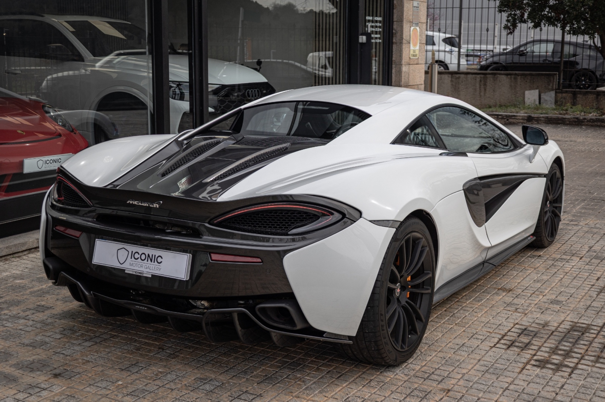 MCLAREN 570S