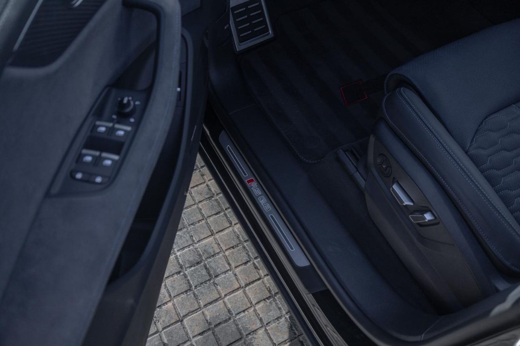 AUDI RSQ8 PERFORMANCE