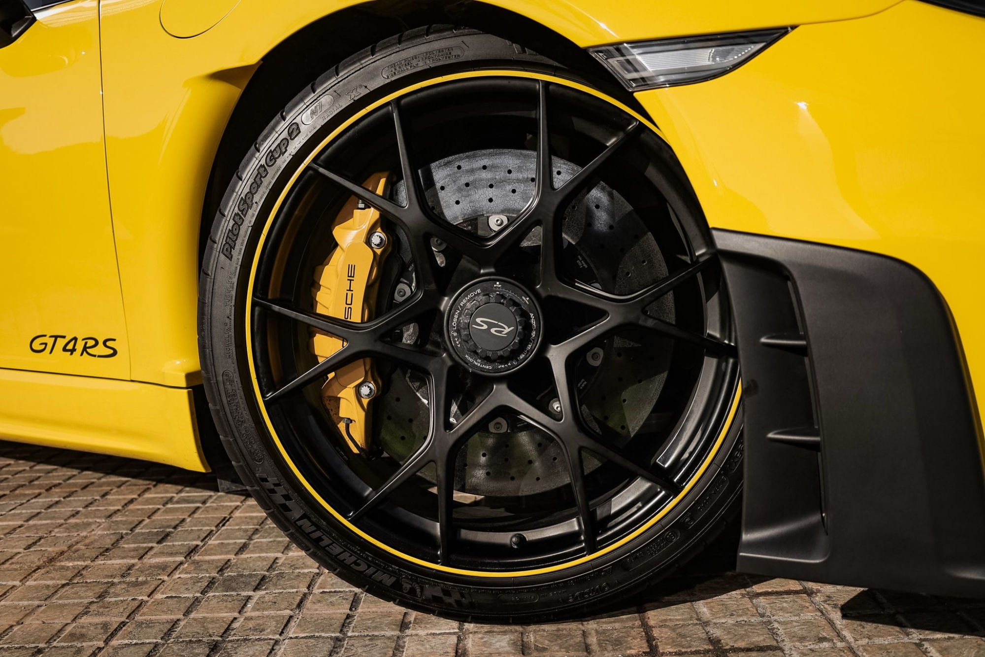 PORSCHE 718 GT4 RS WEISSACH