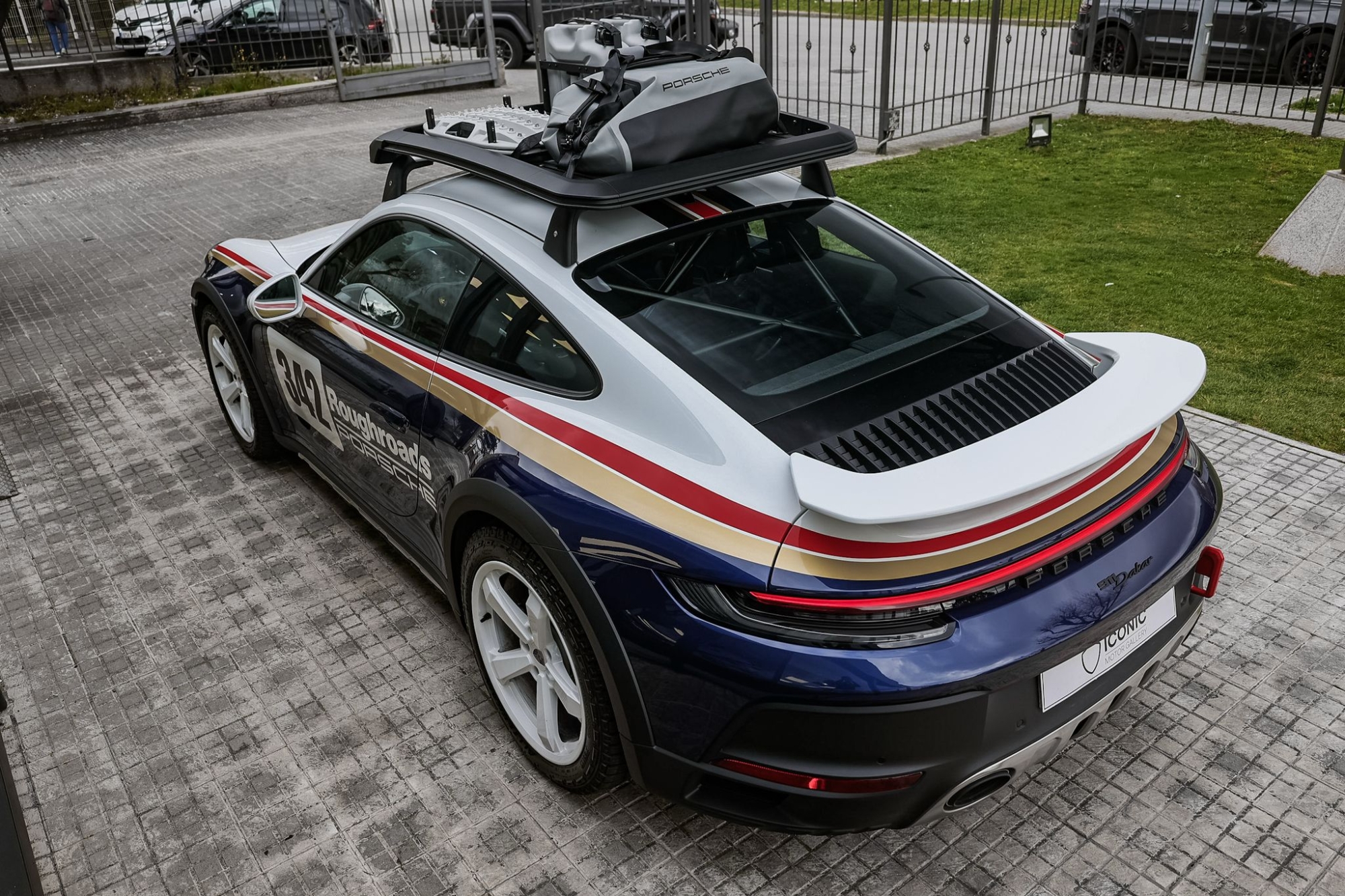 PORSCHE 911 DAKAR