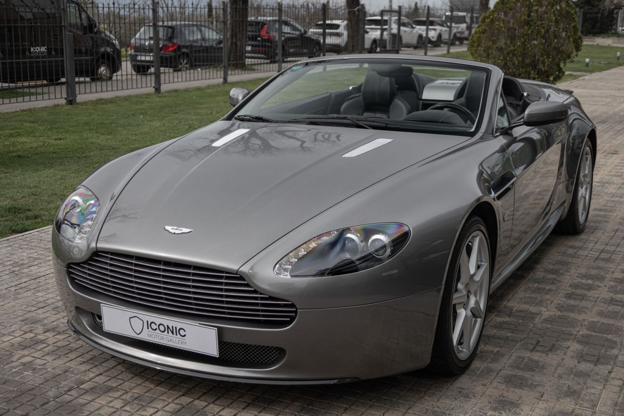 ASTON MARTIN VANTAGE ROADSTER