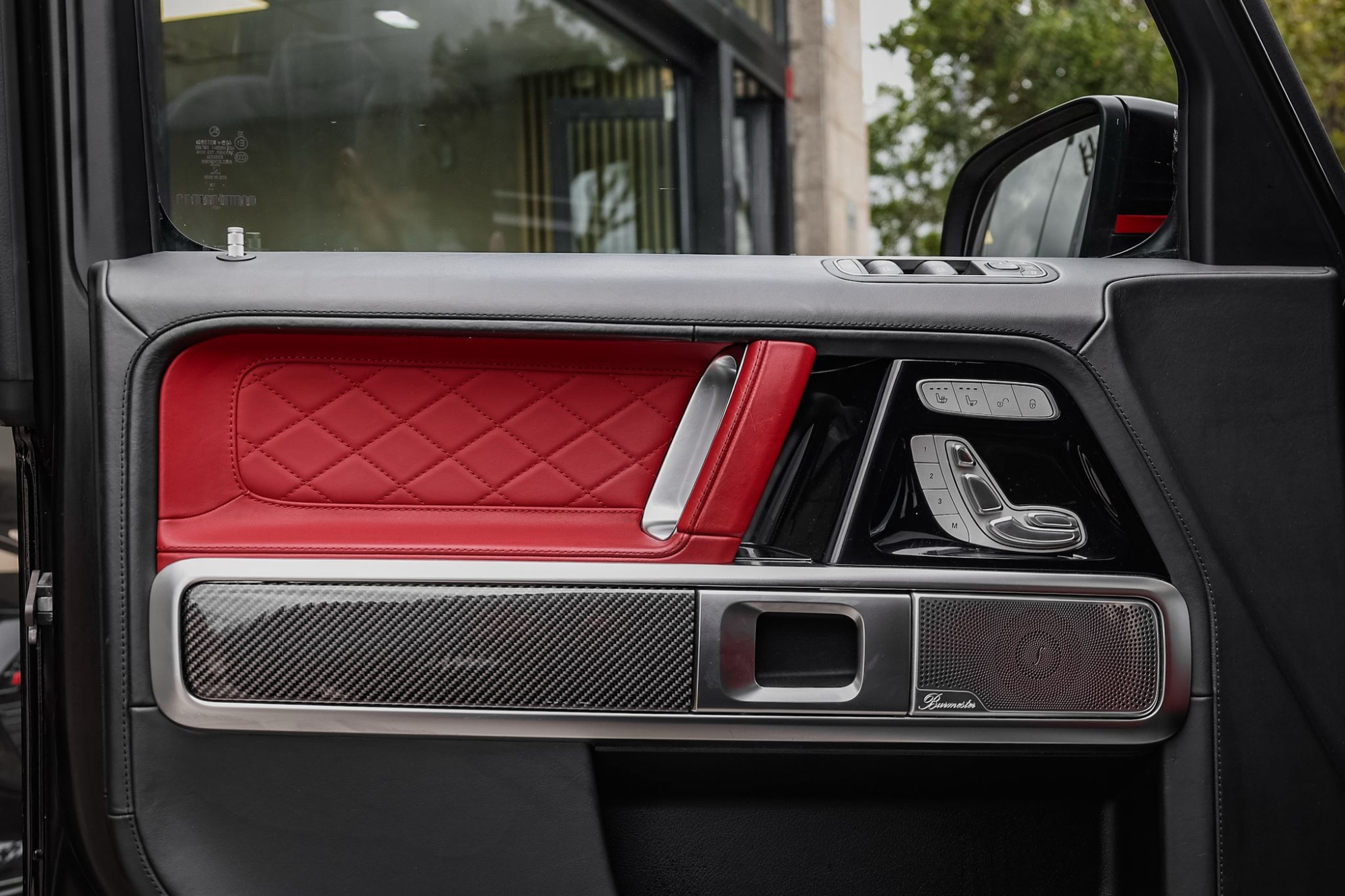 MERCEDES-BENZ G700 BRABUS
