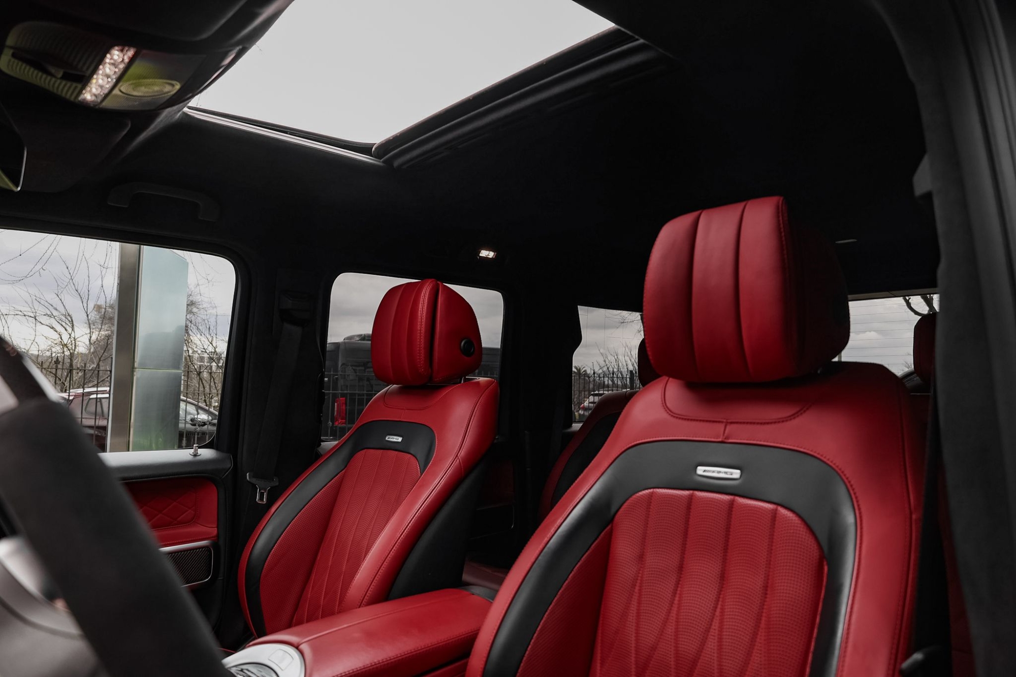 MERCEDES-BENZ G700 BRABUS