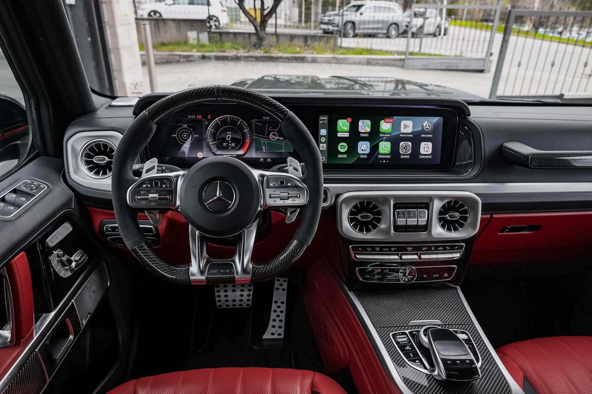 MERCEDES-BENZ G700 BRABUS