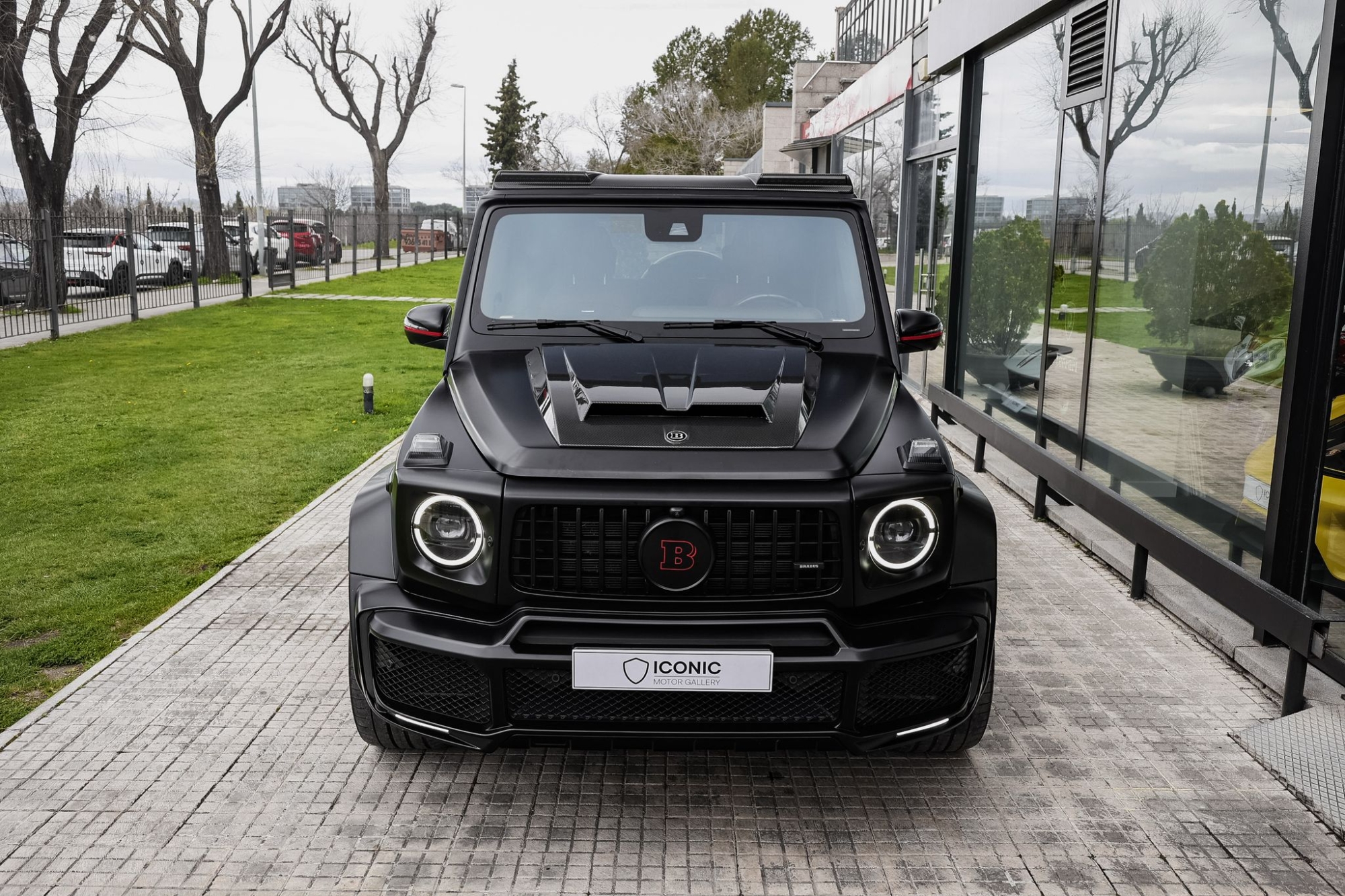MERCEDES-BENZ G700 BRABUS