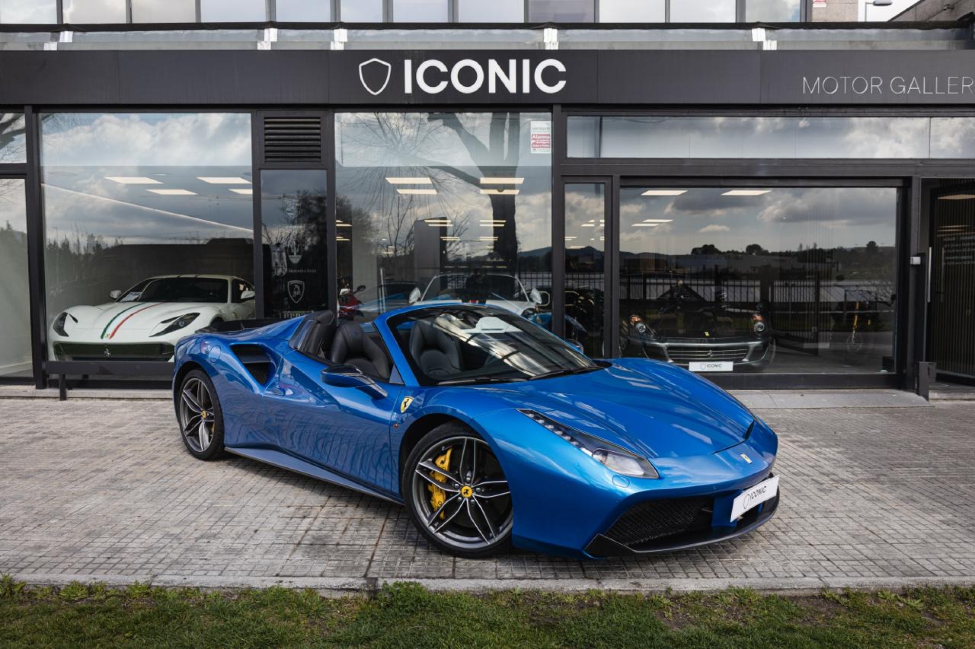 FERRARI 488 SPIDER