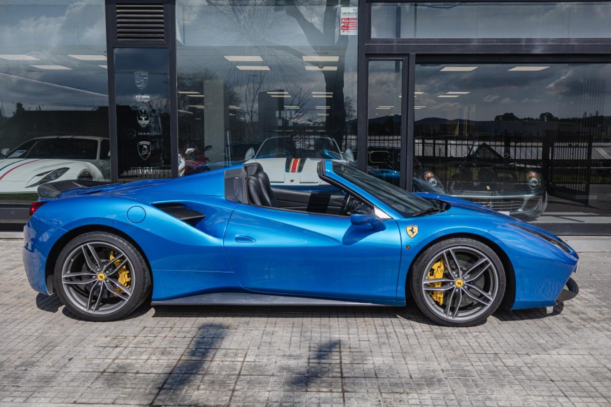 FERRARI 488 SPIDER