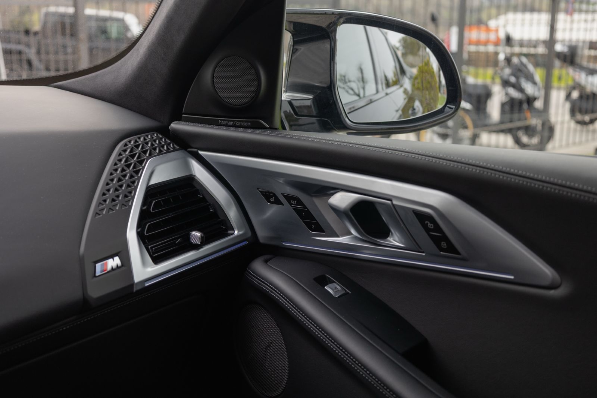 BMW XM