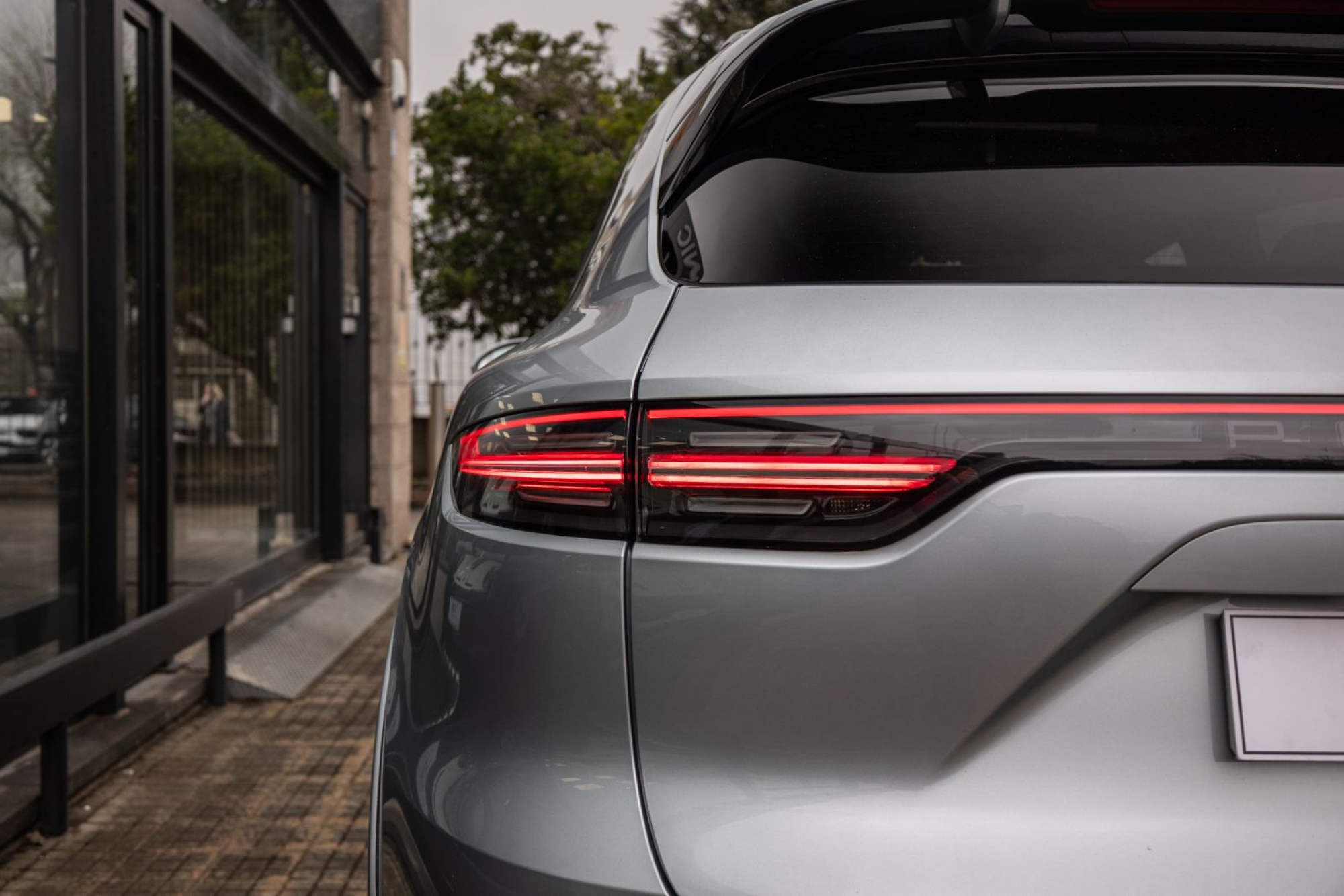 PORSCHE CAYENNE GTS
