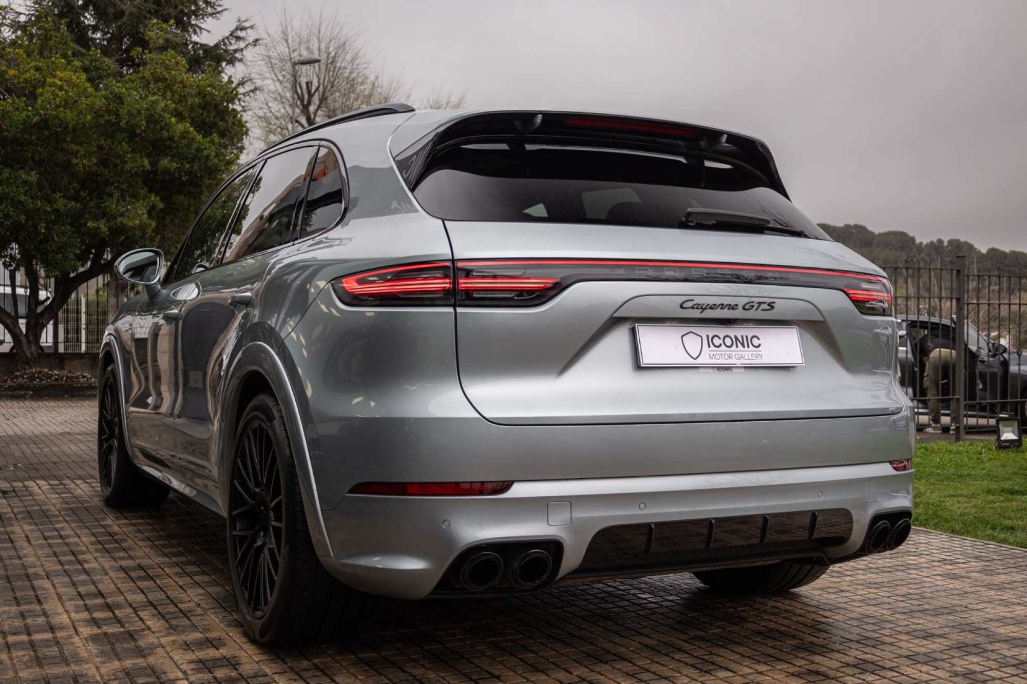 PORSCHE CAYENNE GTS