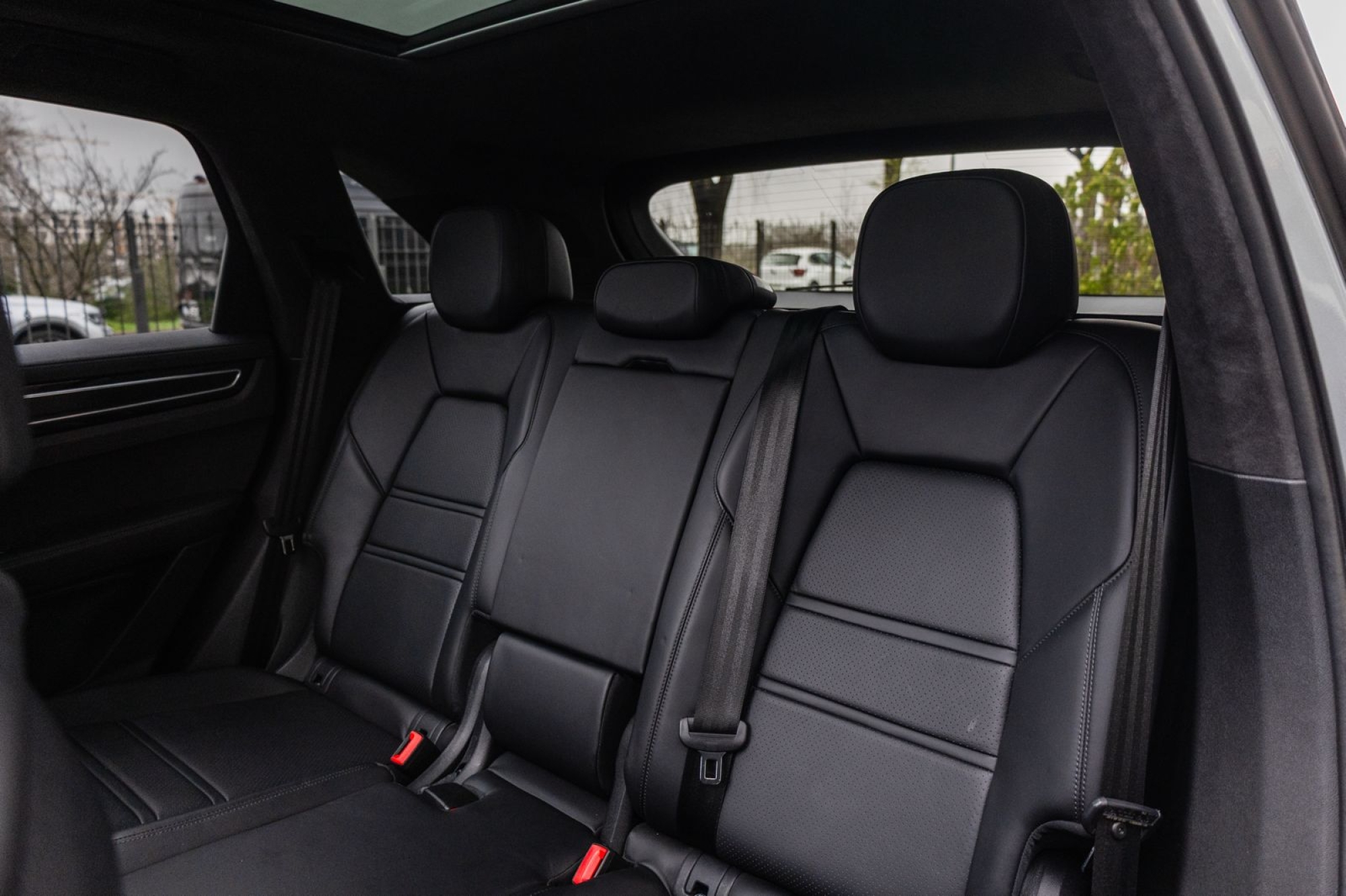 PORSCHE CAYENNE GTS