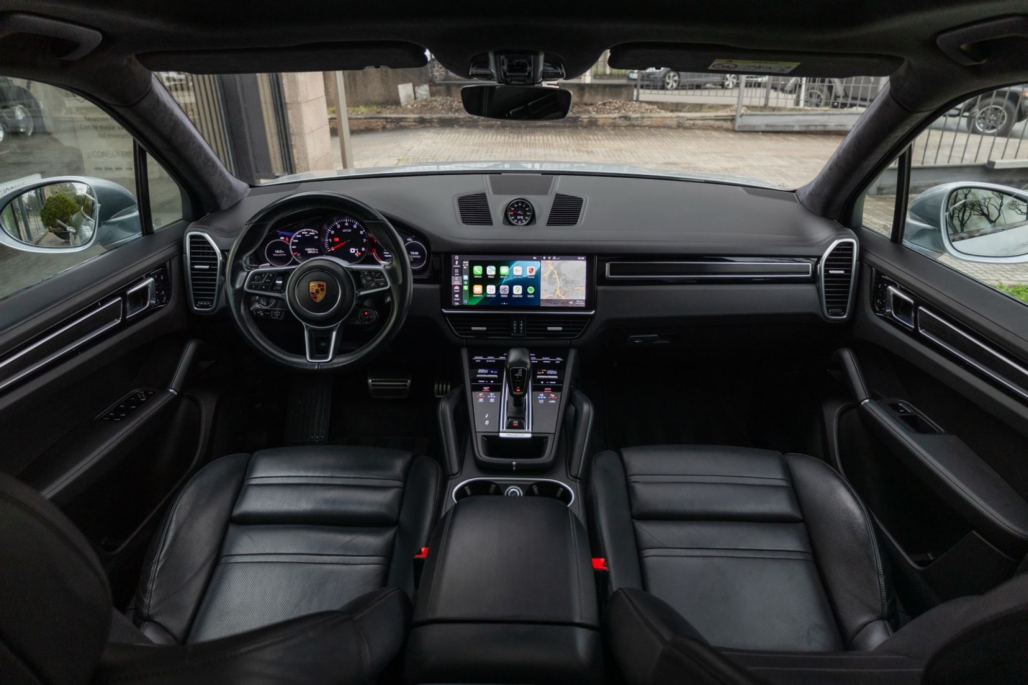 PORSCHE CAYENNE GTS