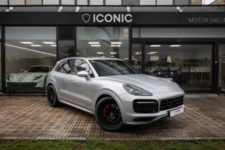 PORSCHE CAYENNE GTS