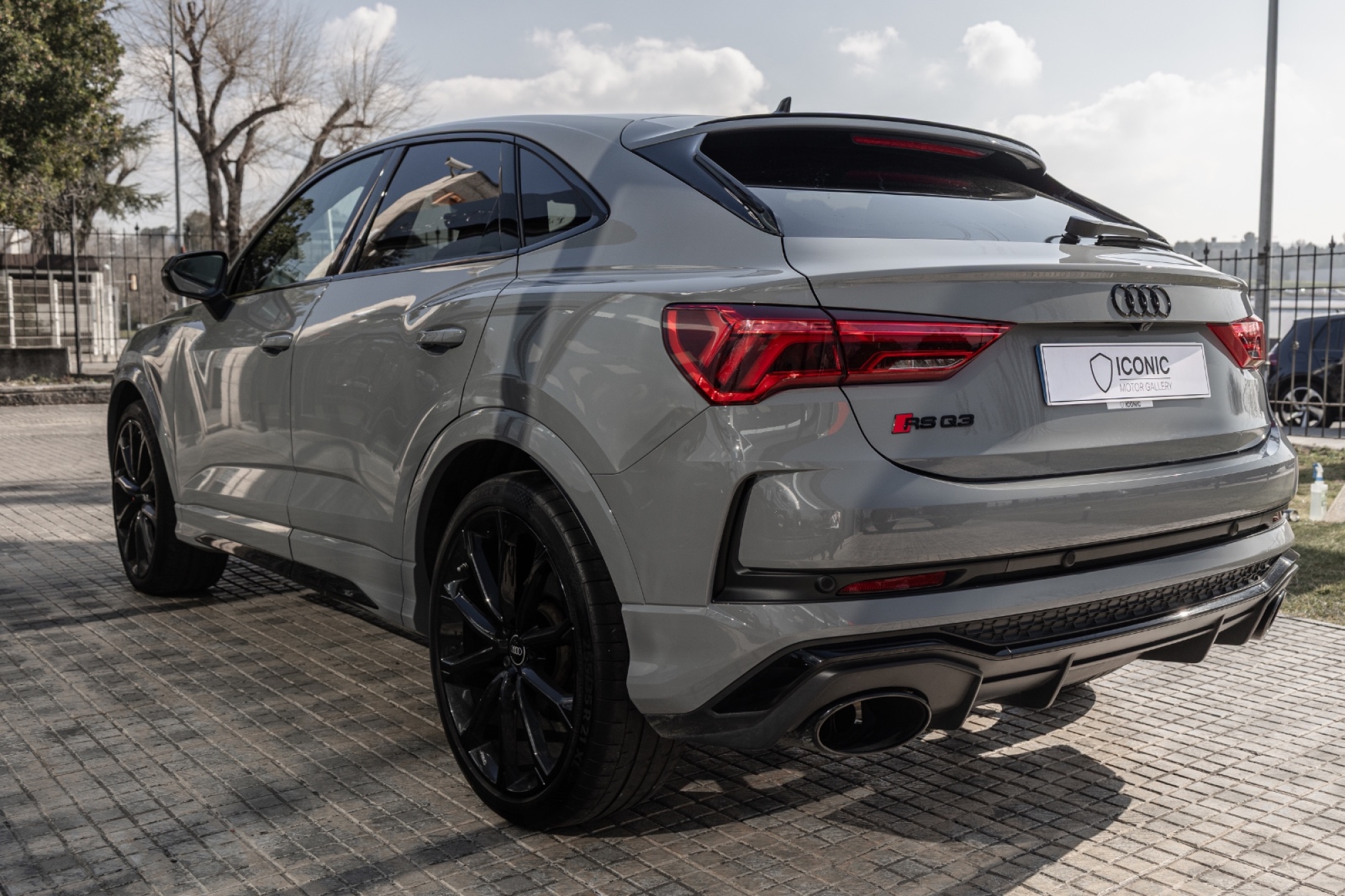 AUDI RSQ3