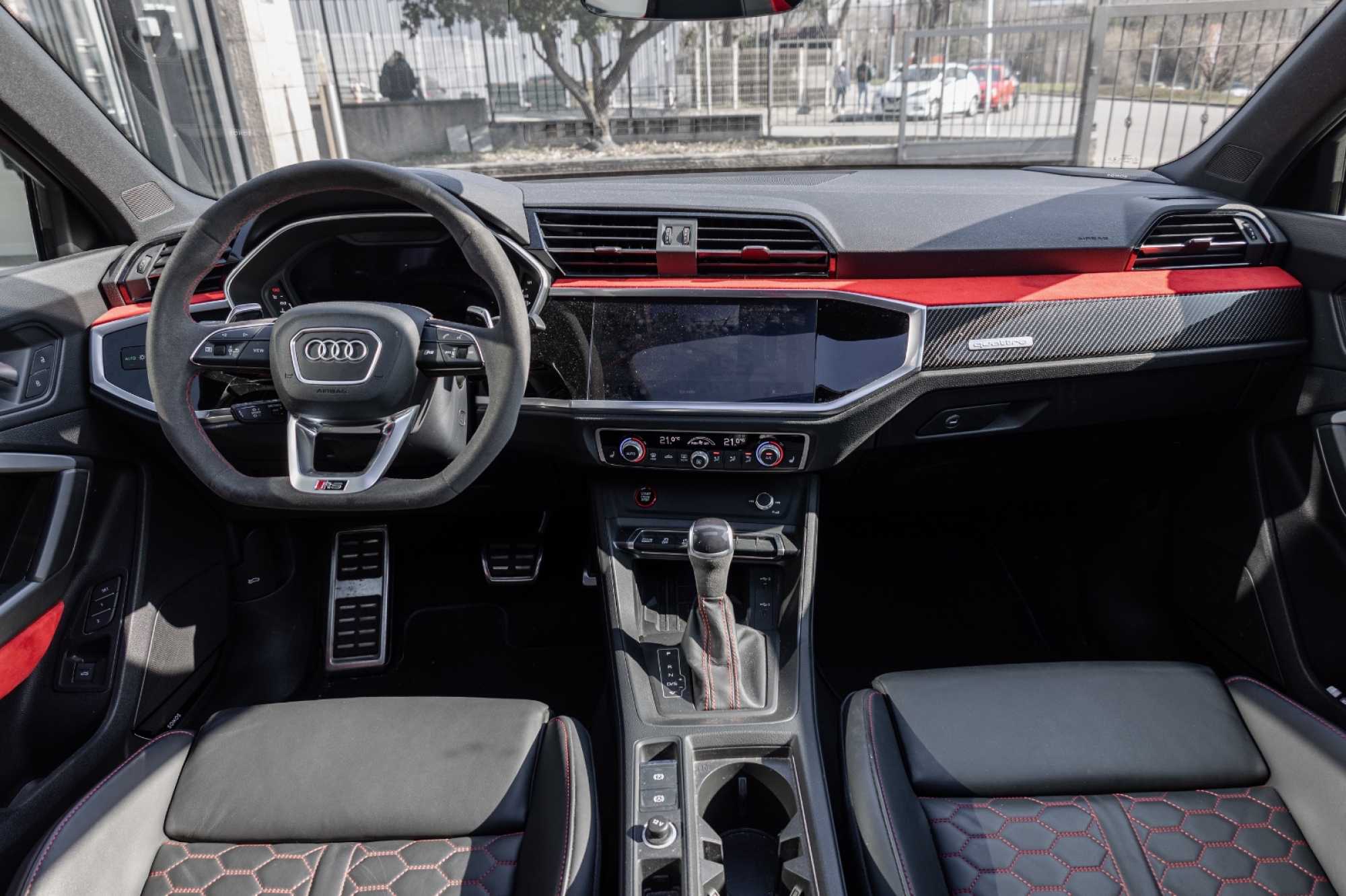 AUDI RSQ3