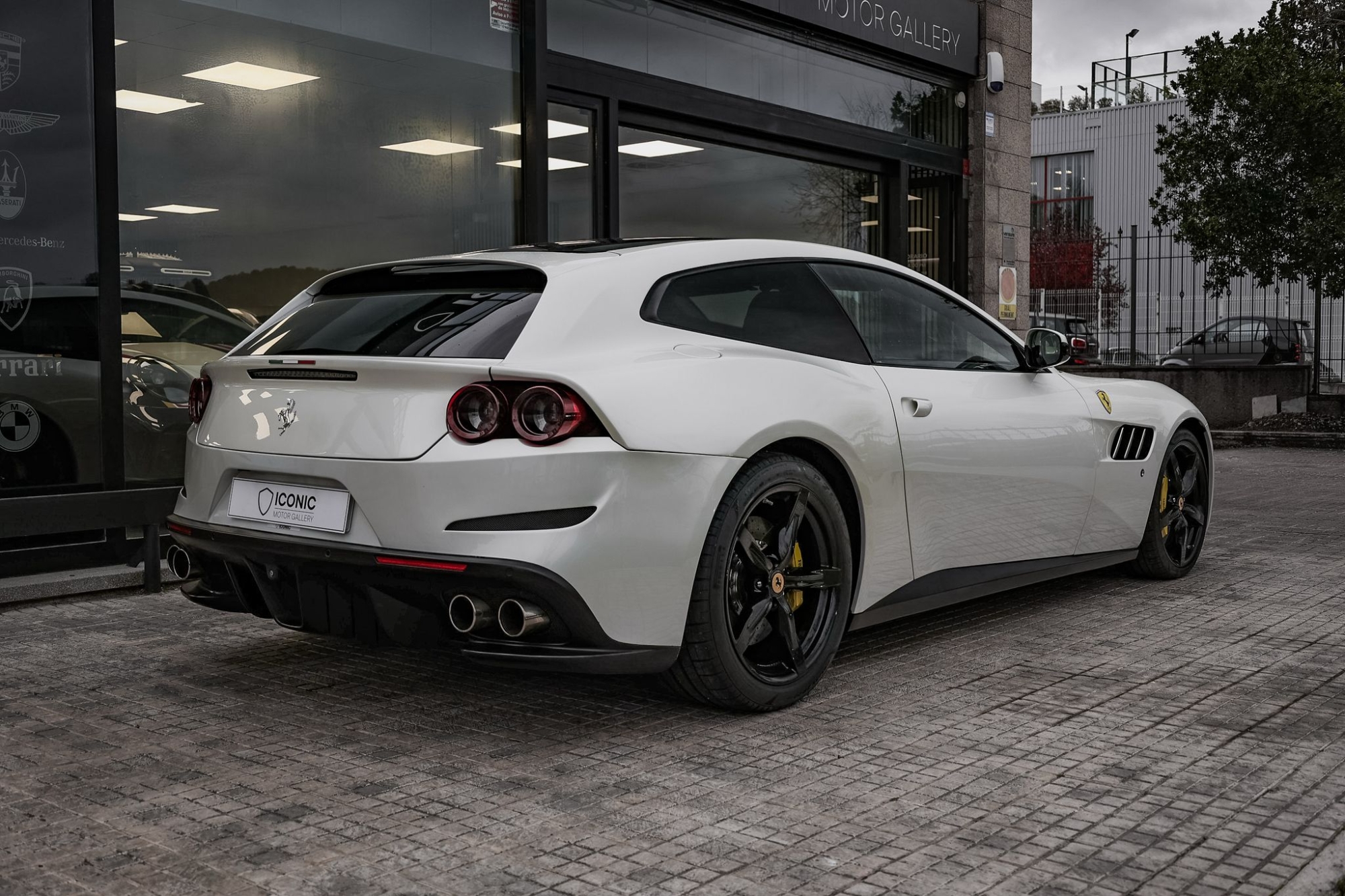 FERRARI GTC4 LUSSO