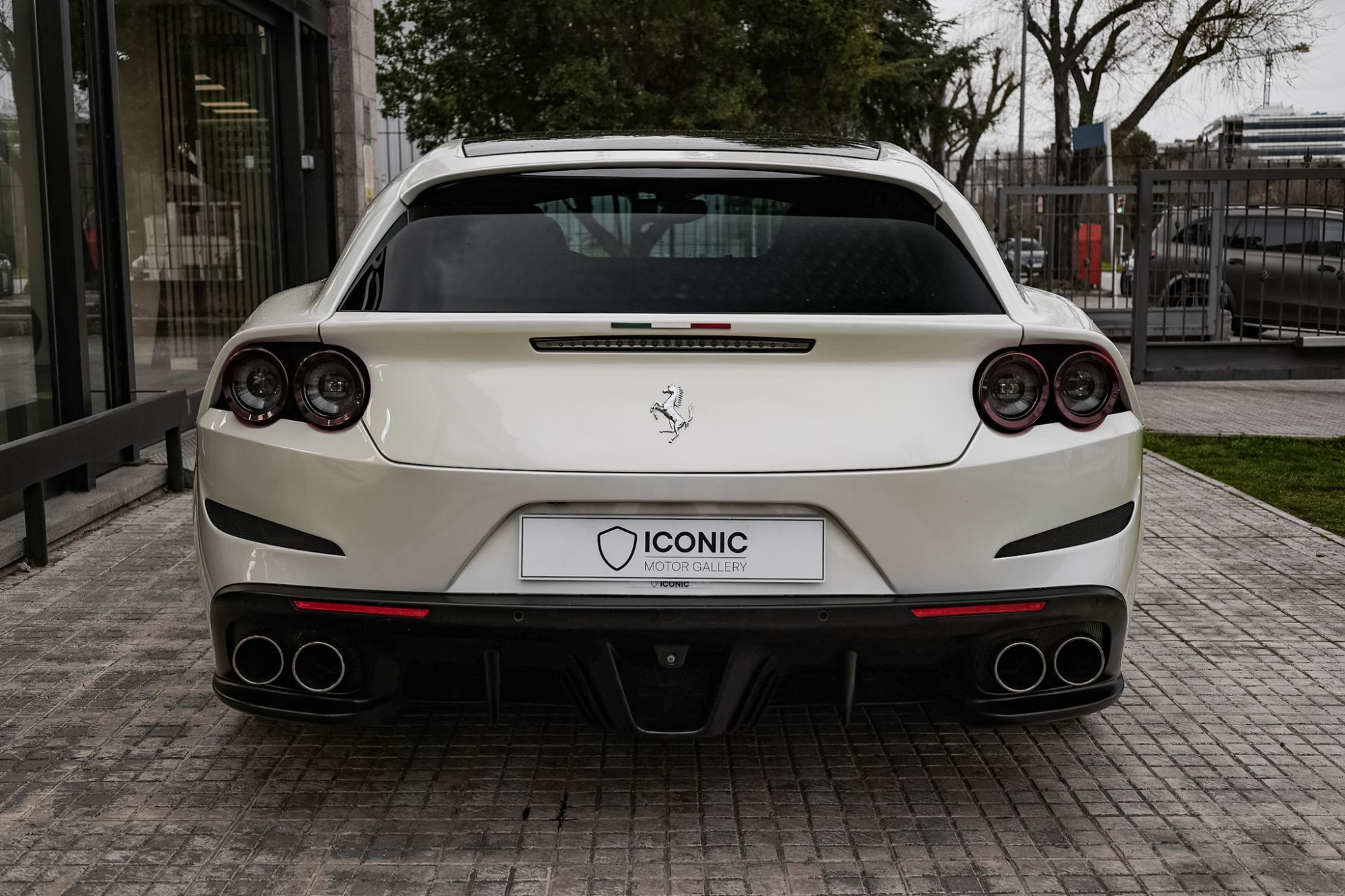 FERRARI GTC4 LUSSO