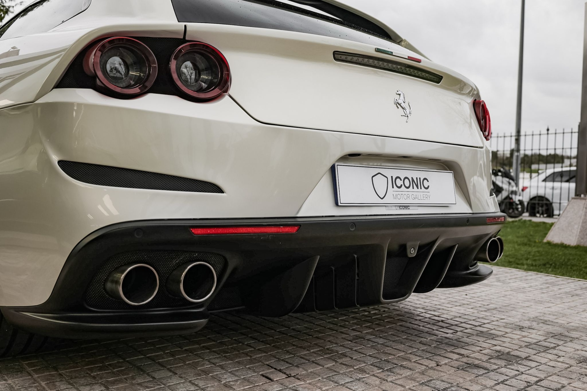 FERRARI GTC4 LUSSO