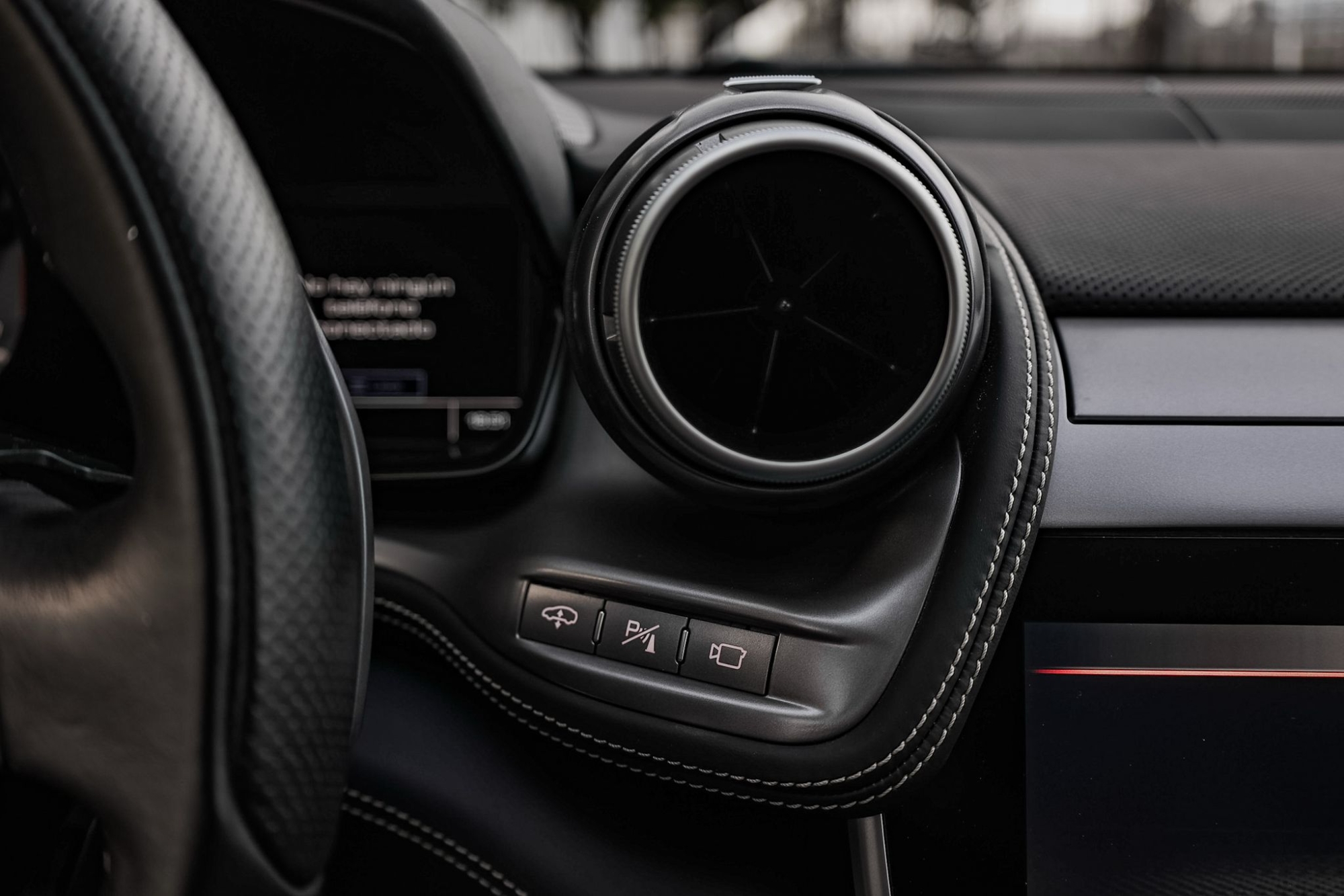 FERRARI GTC4 LUSSO