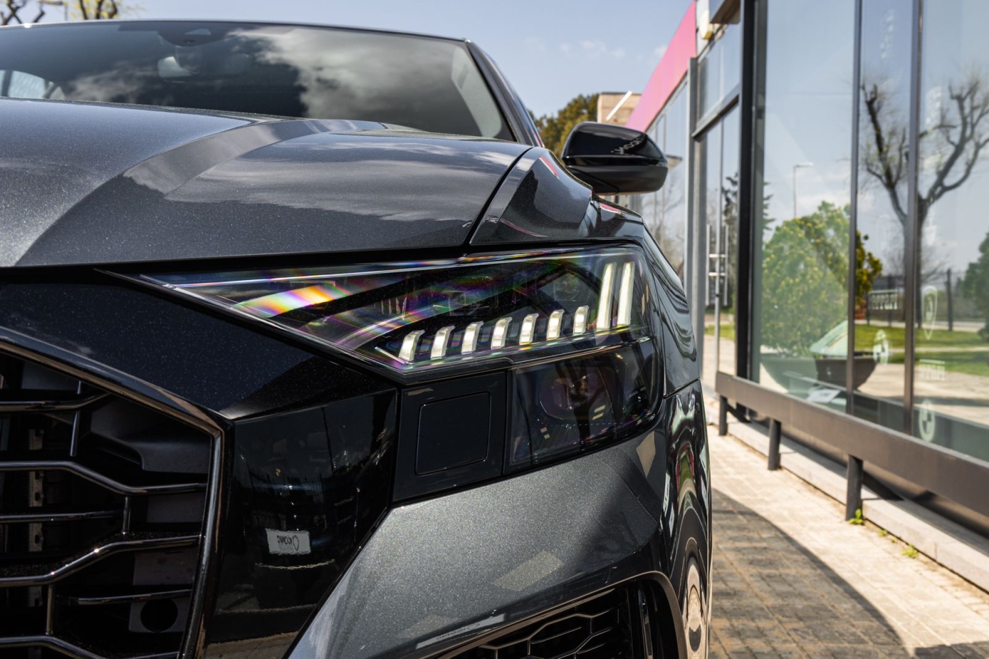AUDI RSQ8