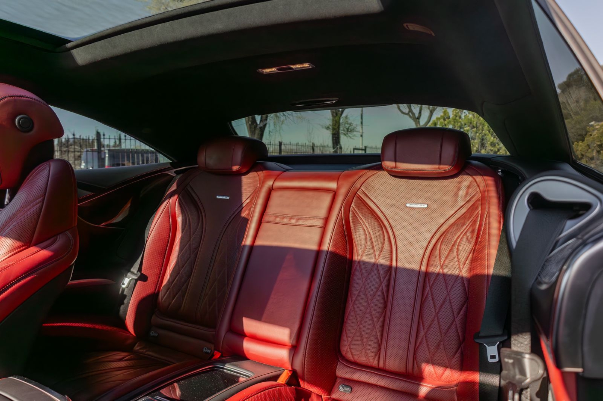 MERCEDES-BENZ S63 AMG COUPÉ 4MATIC