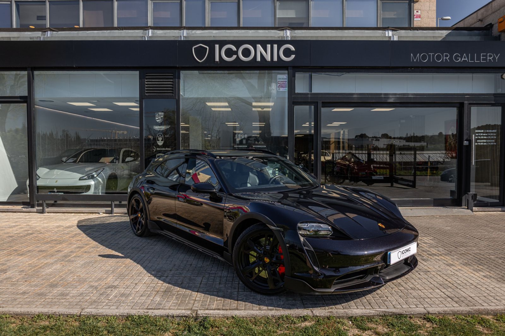 PORSCHE TAYCAN TURBO CROSSTURISMO