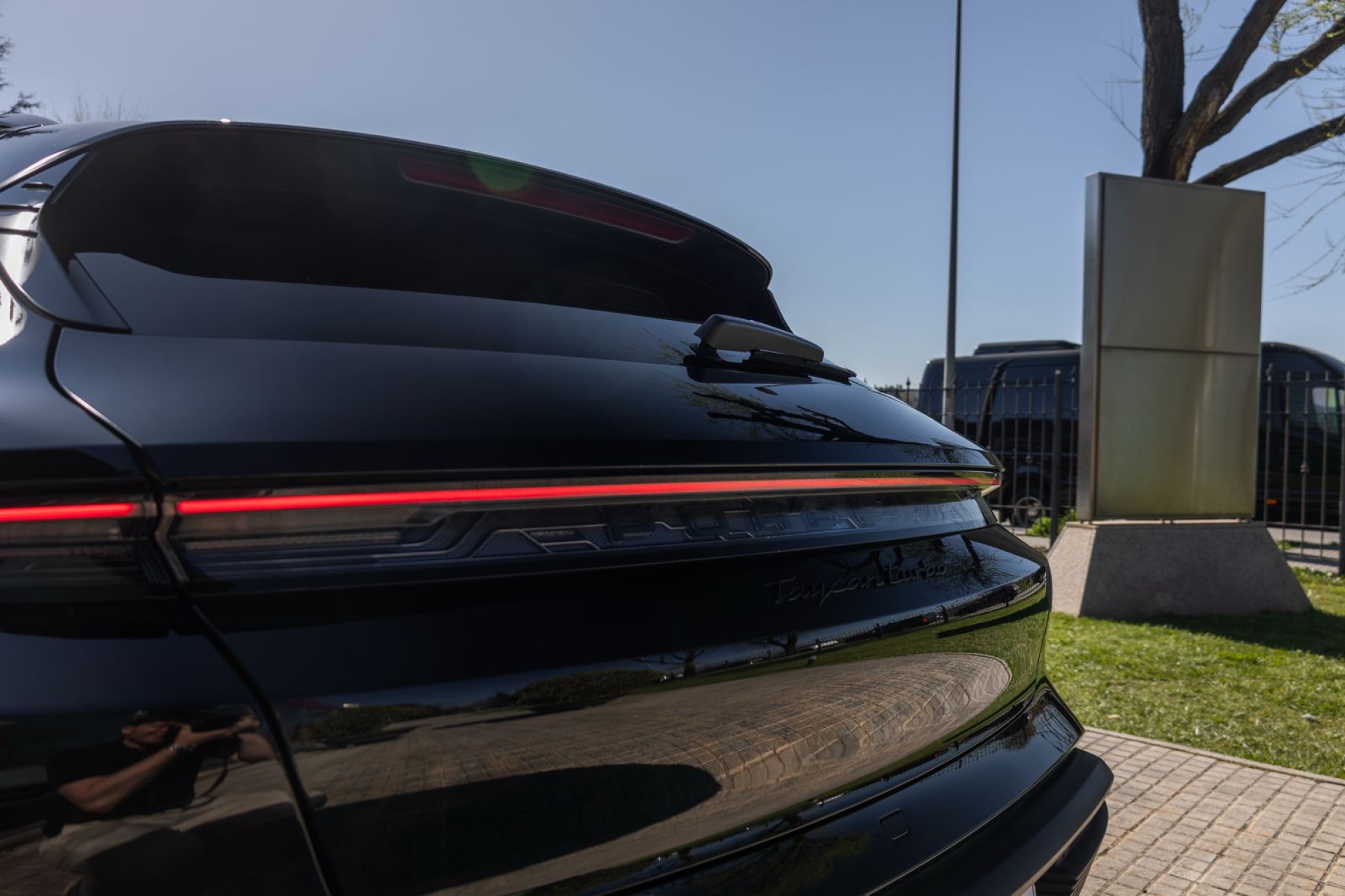 PORSCHE TAYCAN TURBO CROSSTURISMO