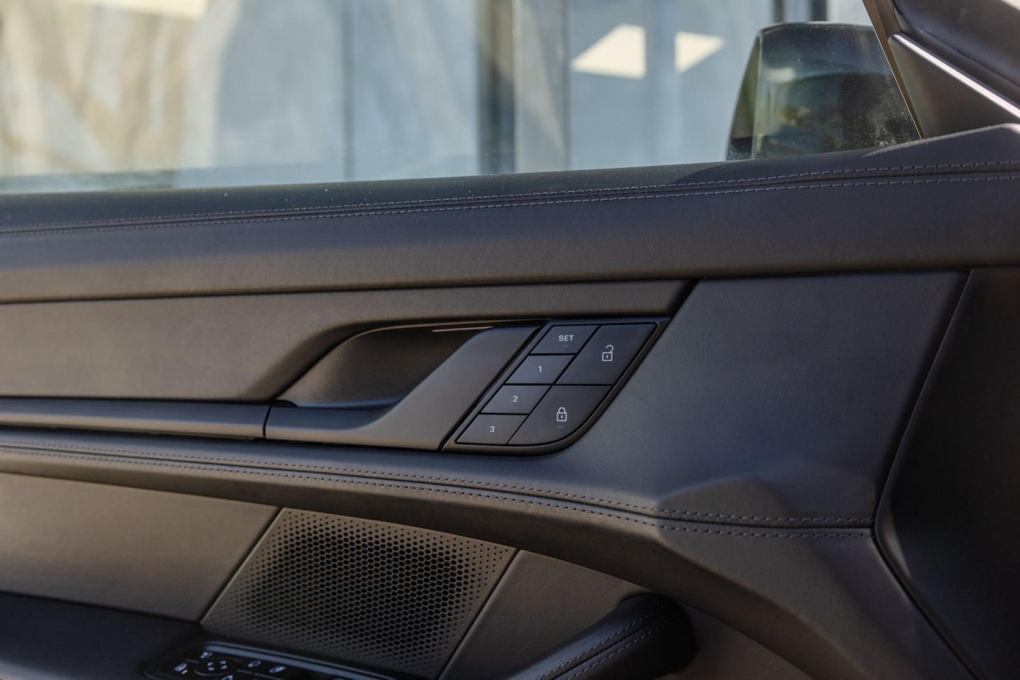 PORSCHE TAYCAN TURBO CROSSTURISMO