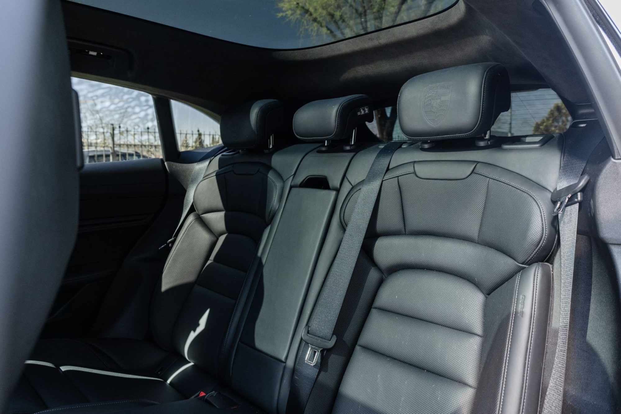 PORSCHE TAYCAN TURBO CROSSTURISMO