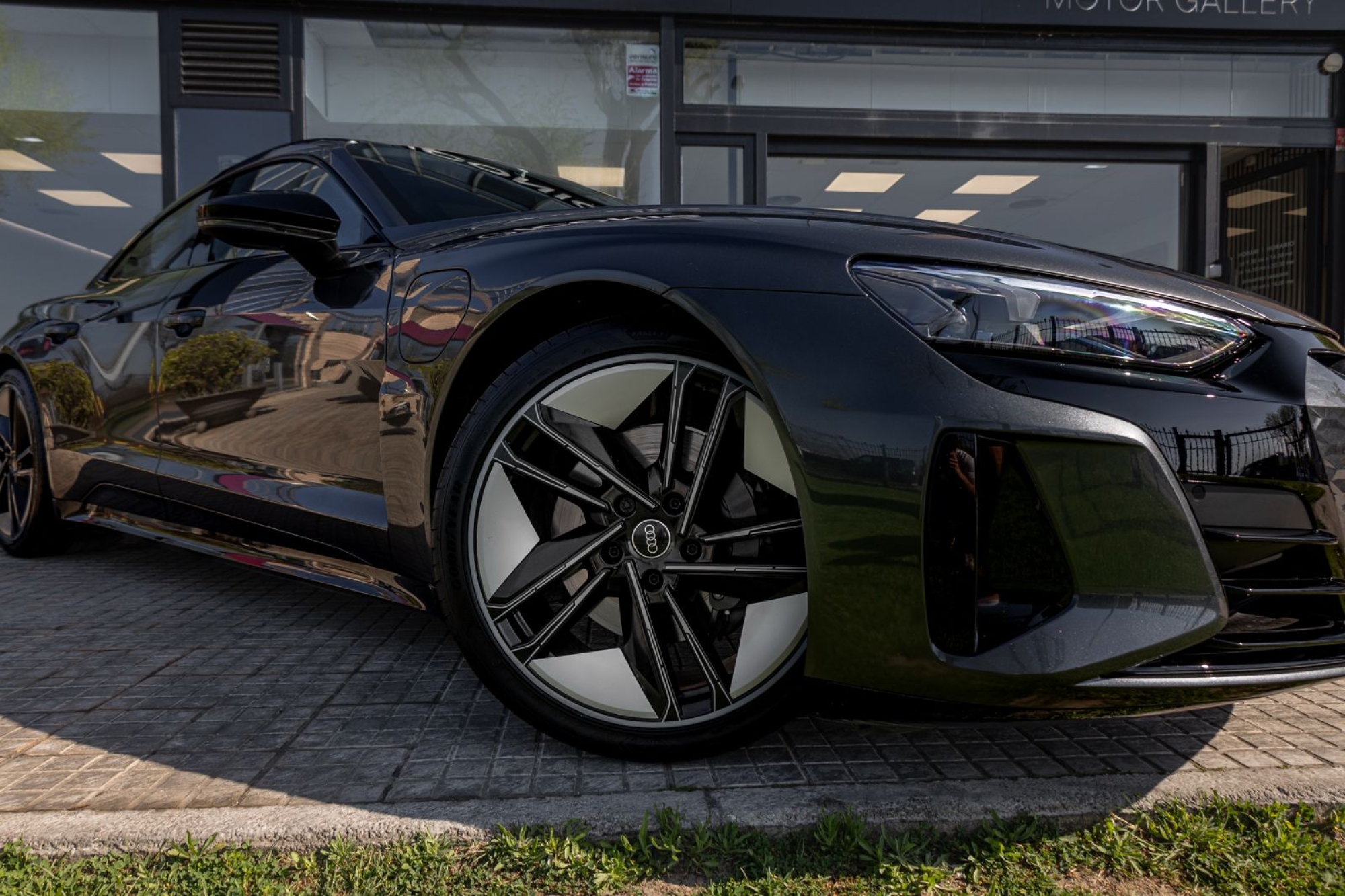 AUDI E-TRON GT