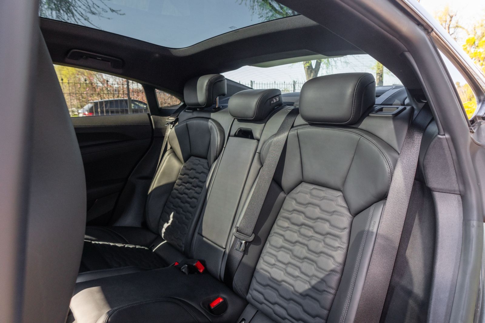 AUDI E-TRON GT