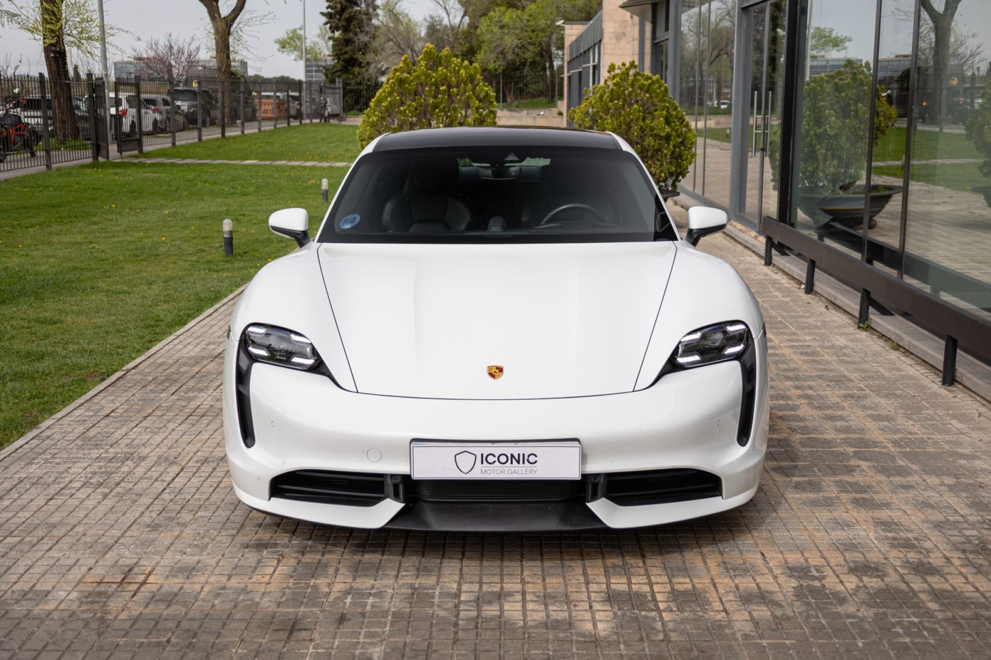 PORSCHE TAYCAN TURBO