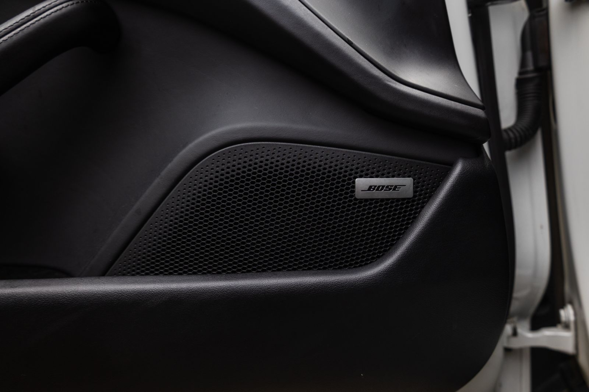 PORSCHE TAYCAN TURBO