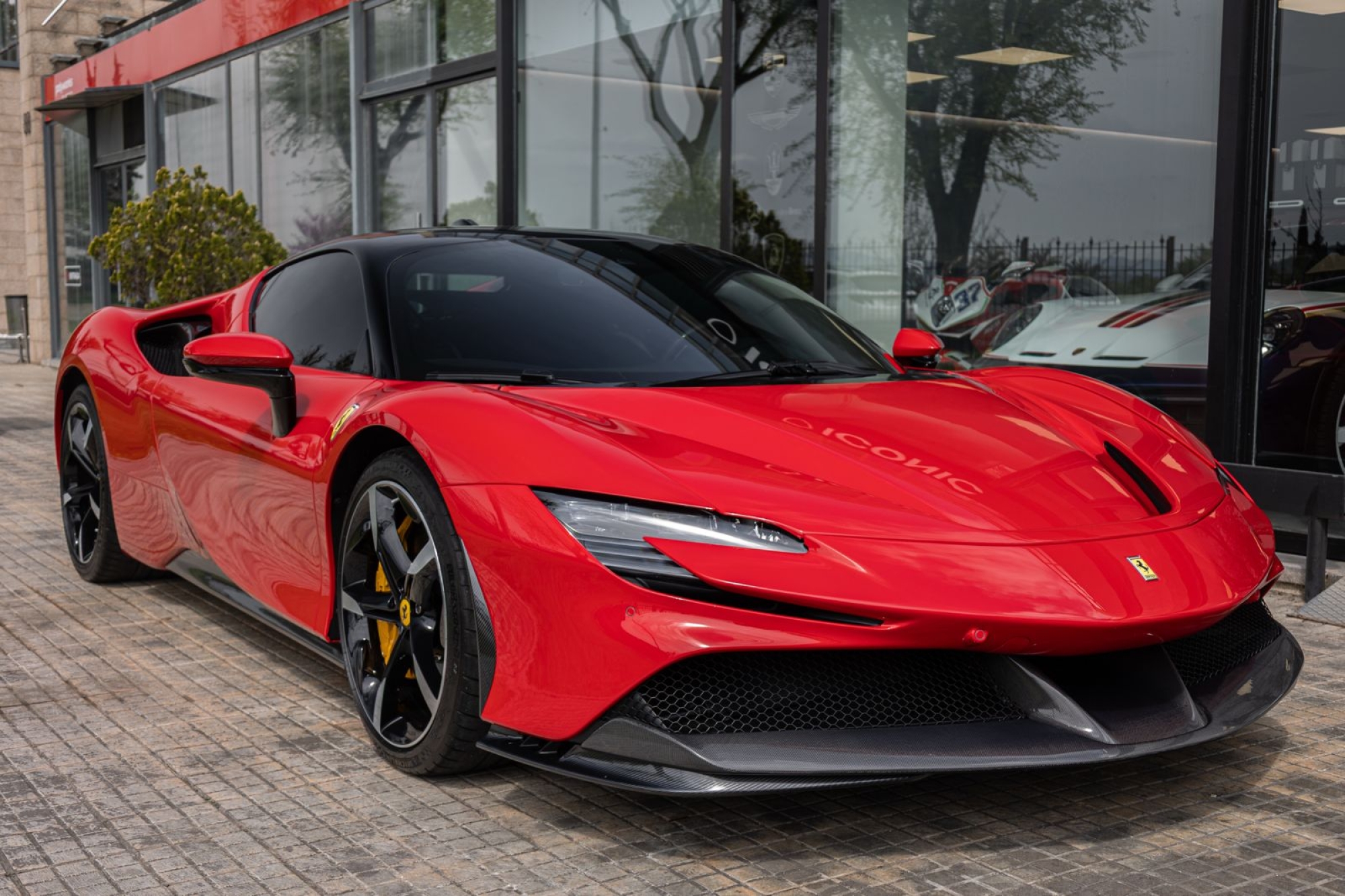 FERRARI SF90 ASSETO FIORANO