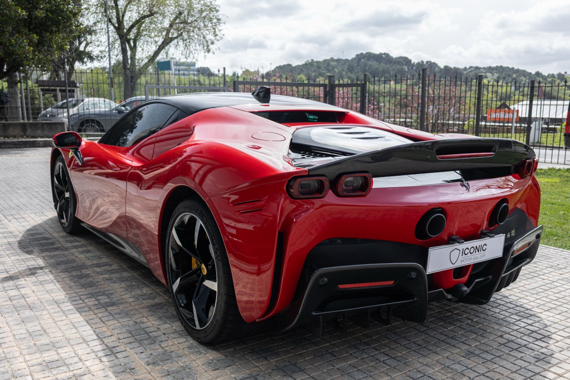 FERRARI SF90 ASSETO FIORANO