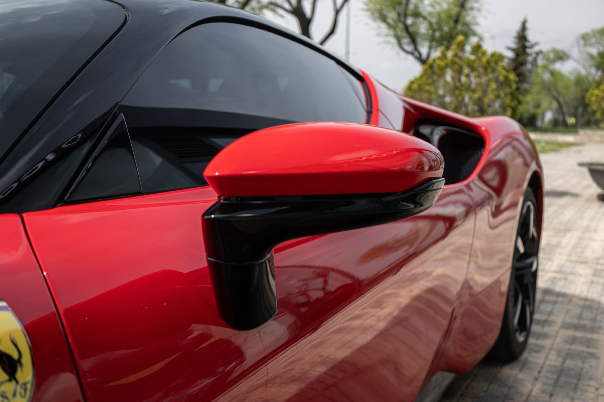 FERRARI SF90 ASSETO FIORANO