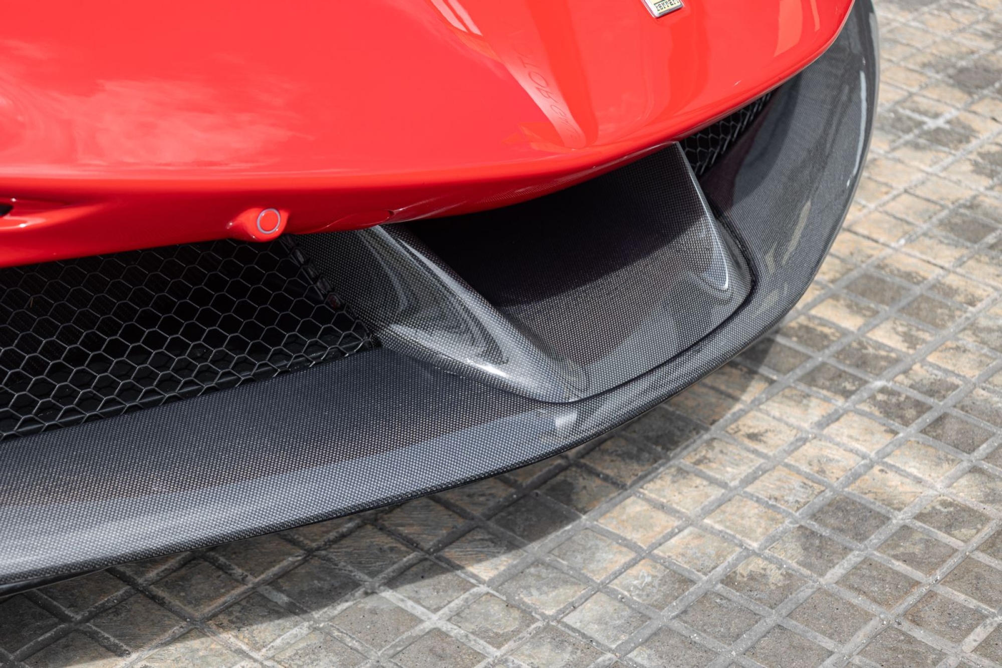 FERRARI SF90 ASSETO FIORANO