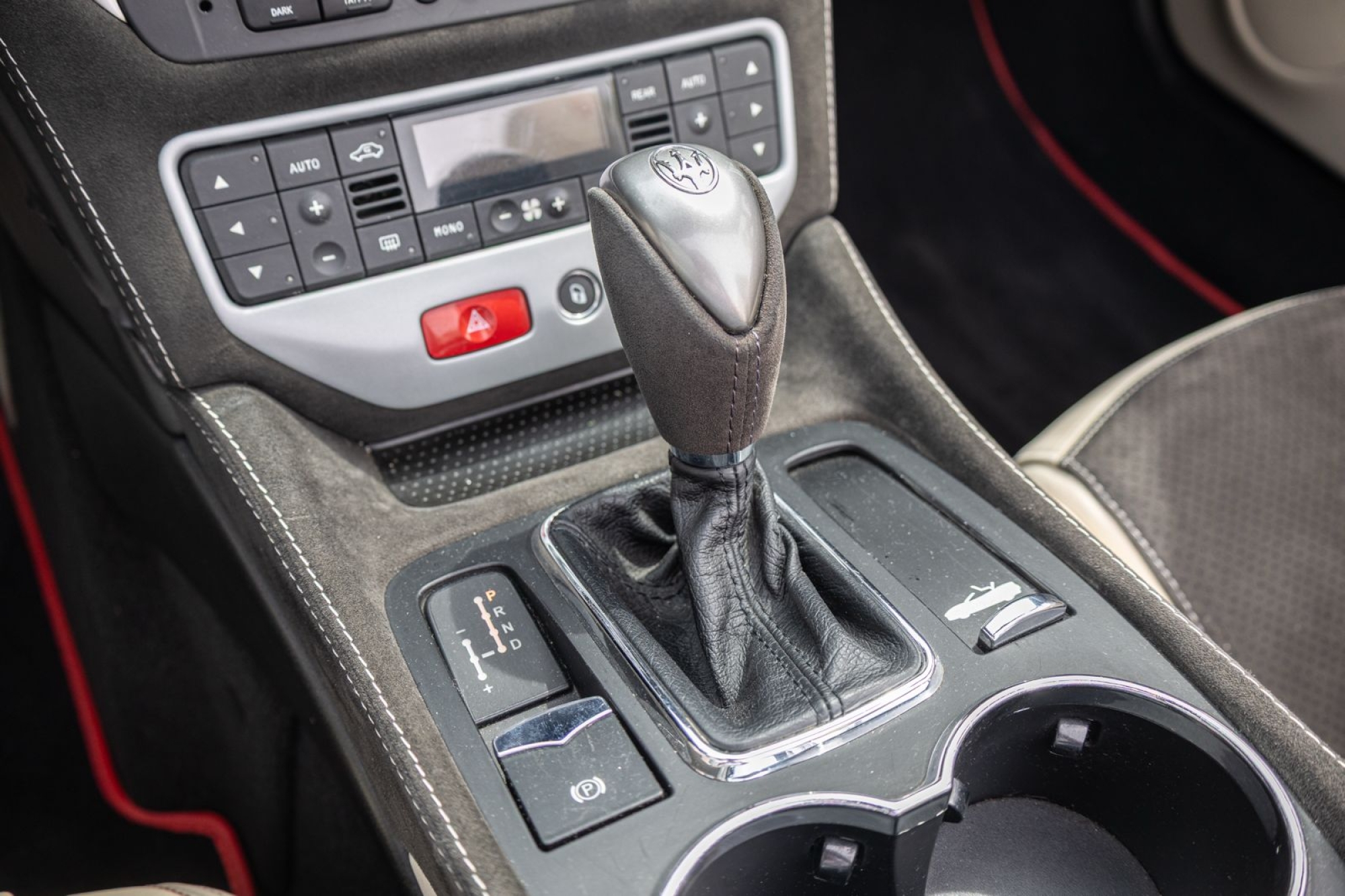 MASERATI GRANCABRIO MC
